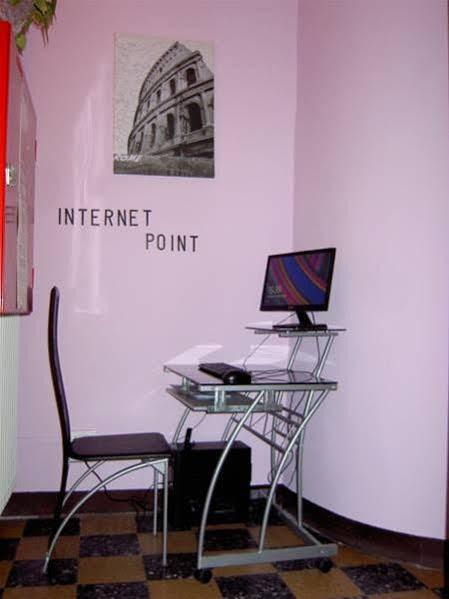 Hotel Violetta Parme Extérieur photo